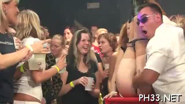 Loads of bang on dance floor blow jobs from wild fuck